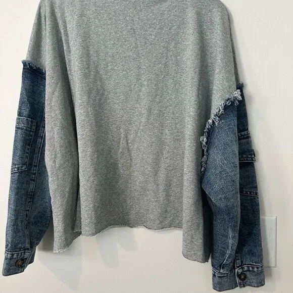 Gray Sweatshirt with Denim Sleeves - Picture 4 of 6